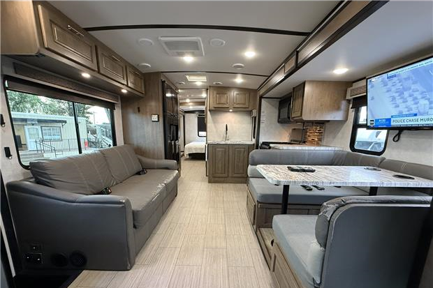 34ft FR3 #2199 - front exterior view