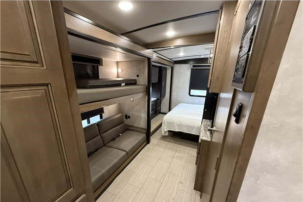 34ft FR3 #2199 - rear exterior view