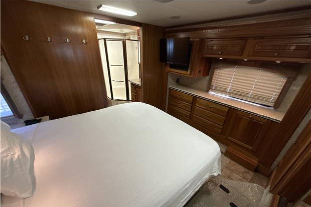 40ft Camelot #2216 - interior view 1
