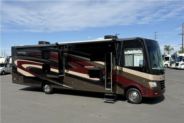 36ft Mirada #2206 - exterior main view | ShareMyCoach RV Rental