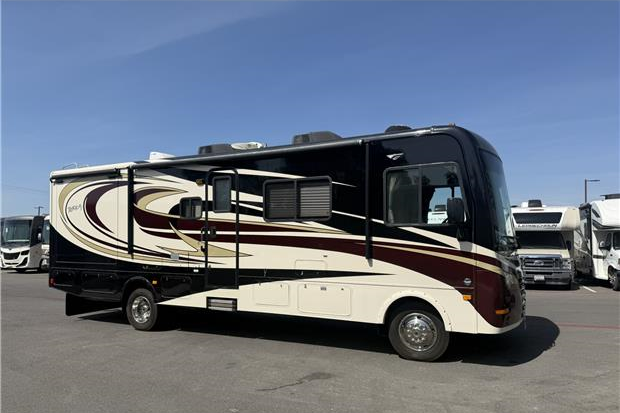 31ft Terra #2220 - exterior main view | ShareMyCoach RV Rental
