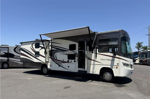 35ft Georgetown #1907 - exterior main view | ShareMyCoach RV Rental